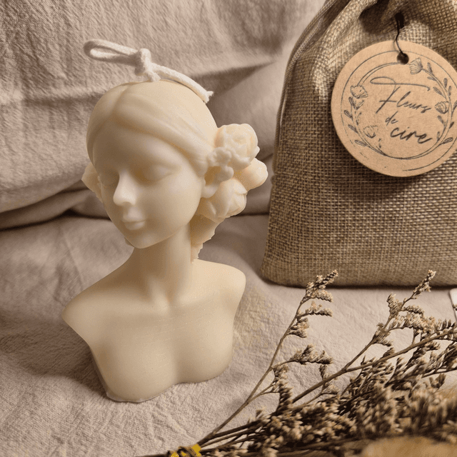 Visage chignon